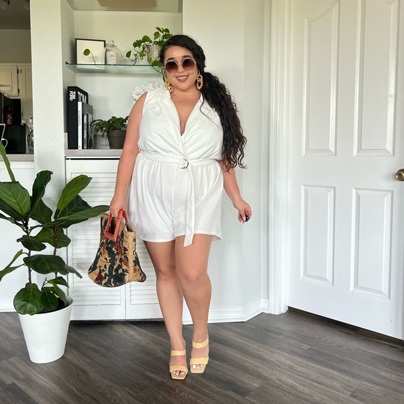 NWOT. White Romper. - Picture 5 of 5